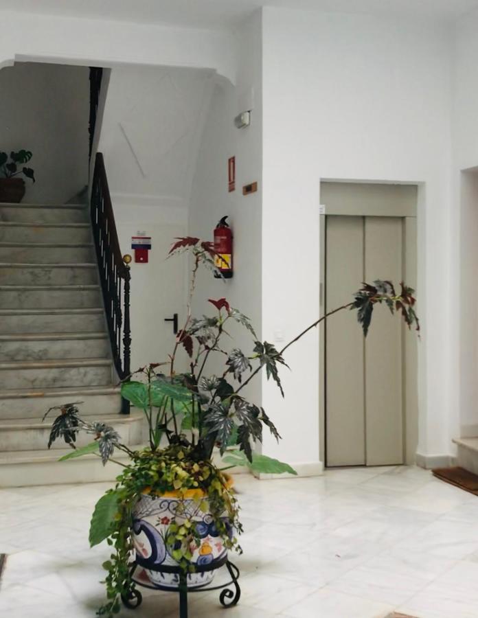 Por Amor De Dios Apartamento Apartment Seville Luaran gambar