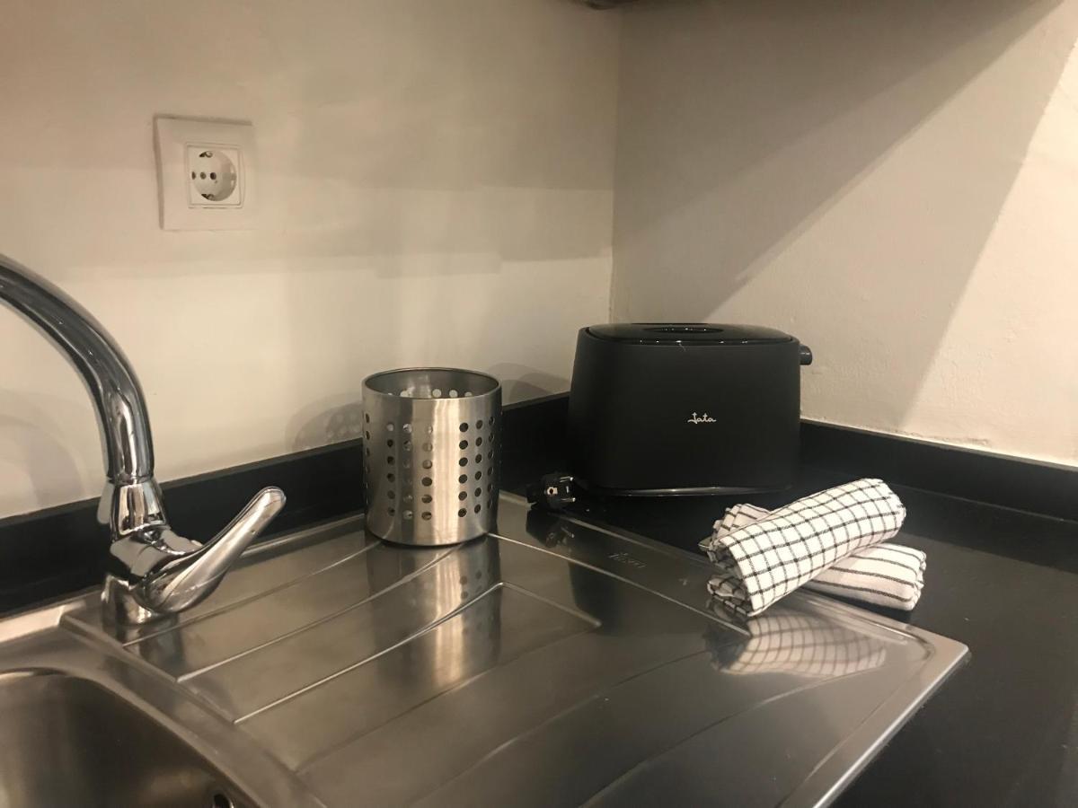 Por Amor De Dios Apartamento Apartment Seville Luaran gambar