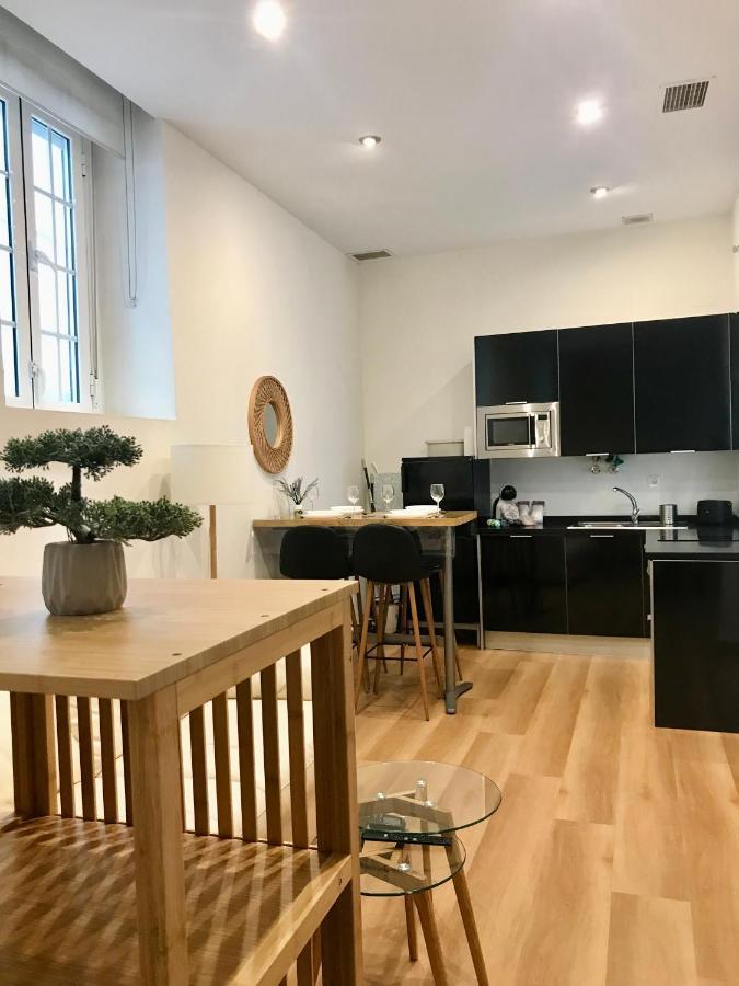 Por Amor De Dios Apartamento Apartment Seville Luaran gambar